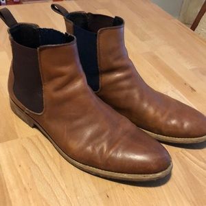 Chelsea boots